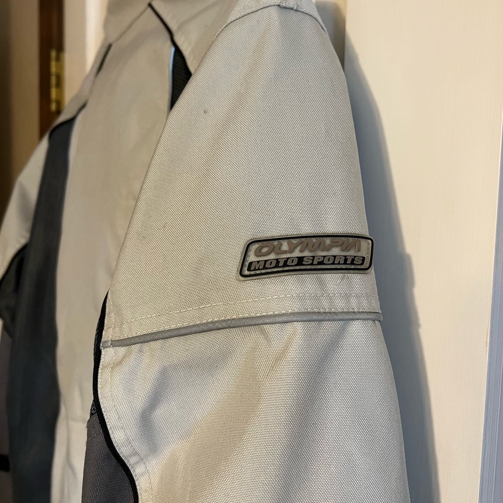 Olympia Motorcycle jacket with vents and pads - Picture 5 of 6